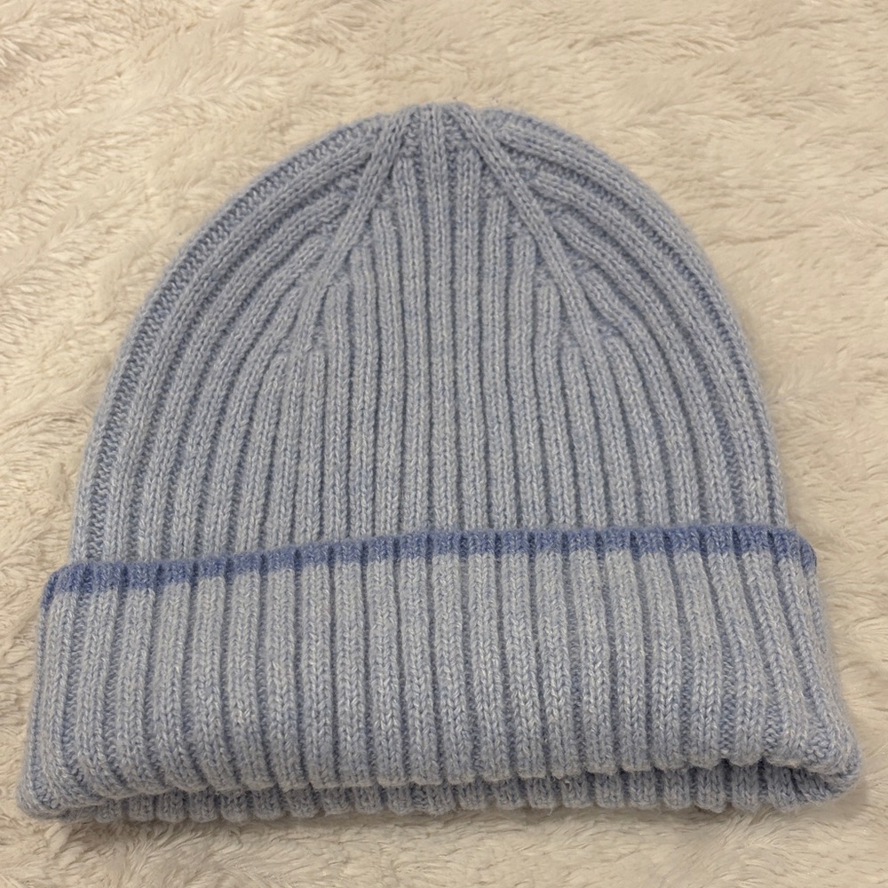 Athleta Girl Light Blue Ribbed Knit Beanie Hat | Cozy Winter Hat | Like New